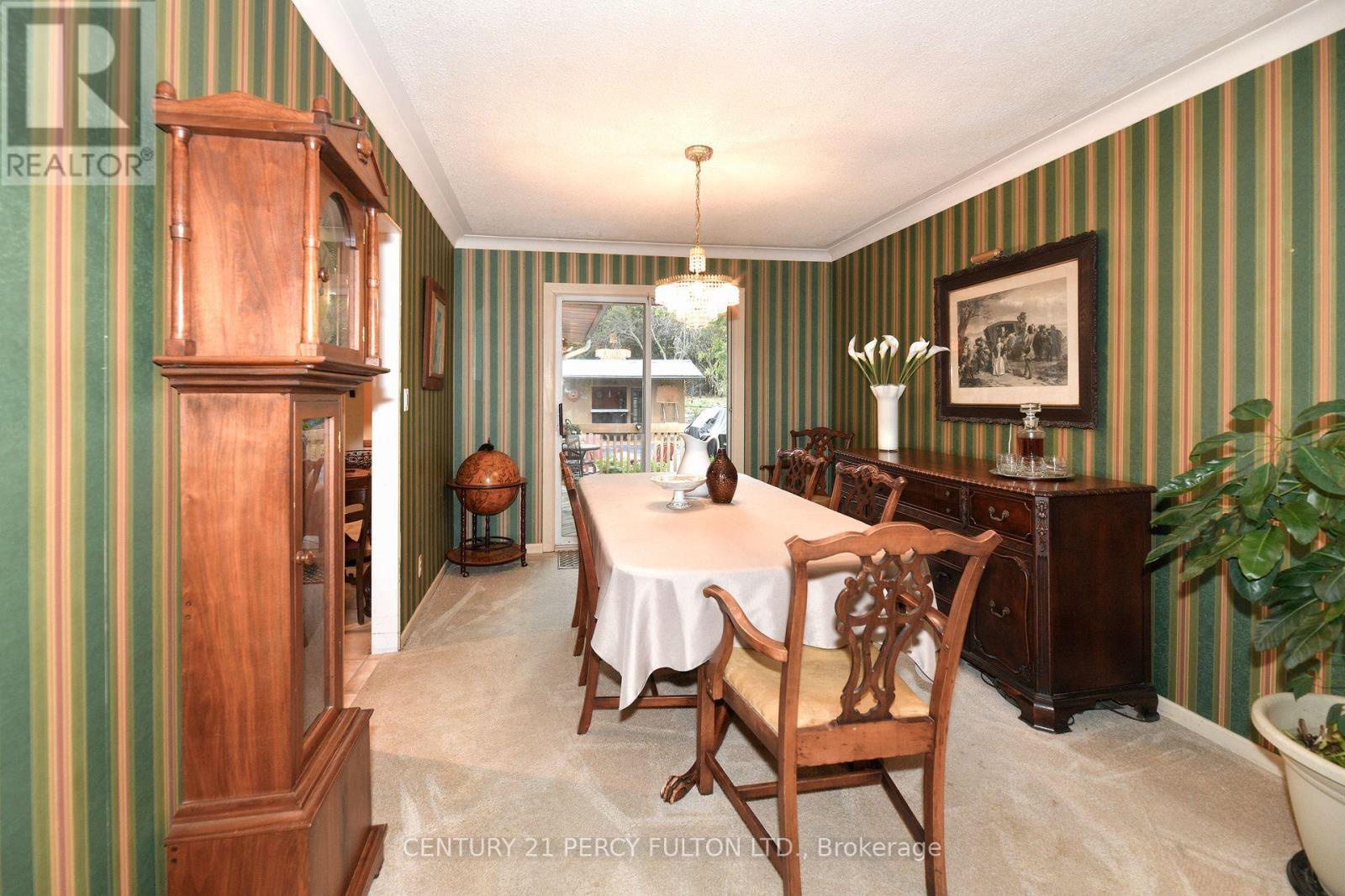 10208 Tenth Line, Halton Hills, Ontario  L0P 1K0 - Photo 10 - W12772696