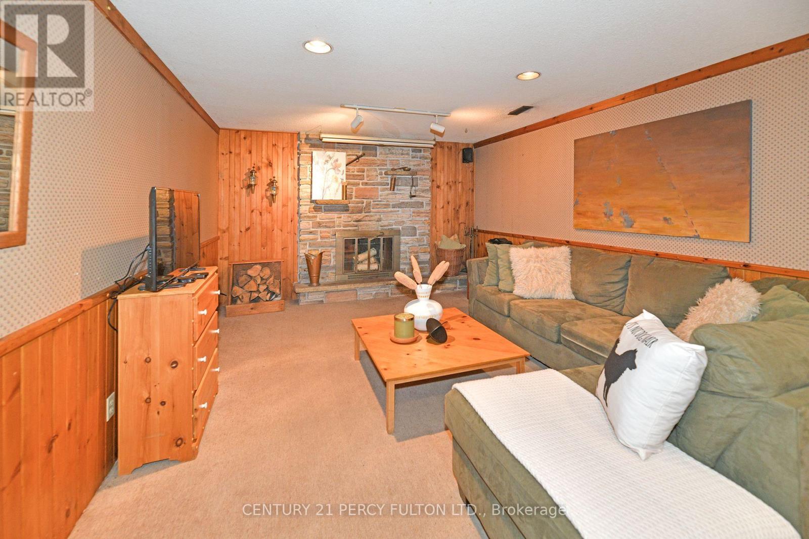 10208 Tenth Line, Halton Hills, Ontario  L0P 1K0 - Photo 26 - W12772696