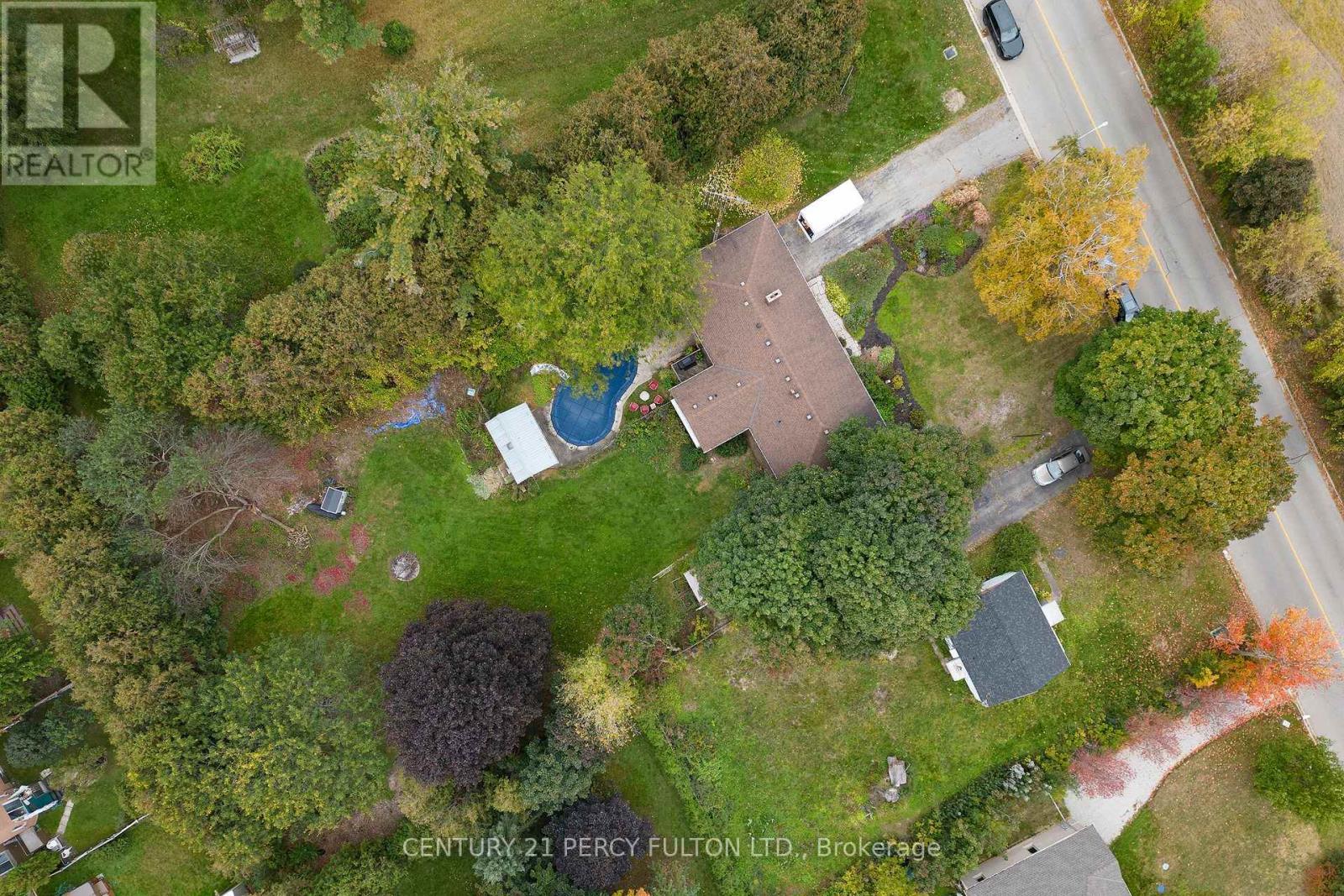 10208 Tenth Line, Halton Hills, Ontario  L0P 1K0 - Photo 36 - W12772696