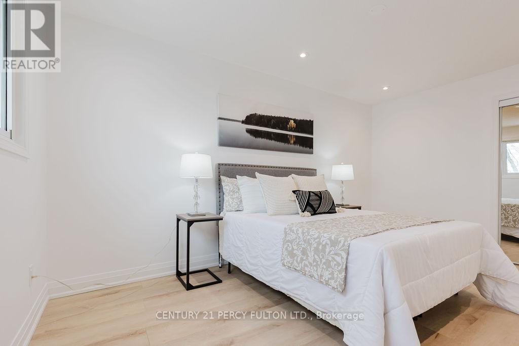 11 Bay Crest Drive, Brampton, Ontario  L6Z 1H5 - Photo 49 - W12772698