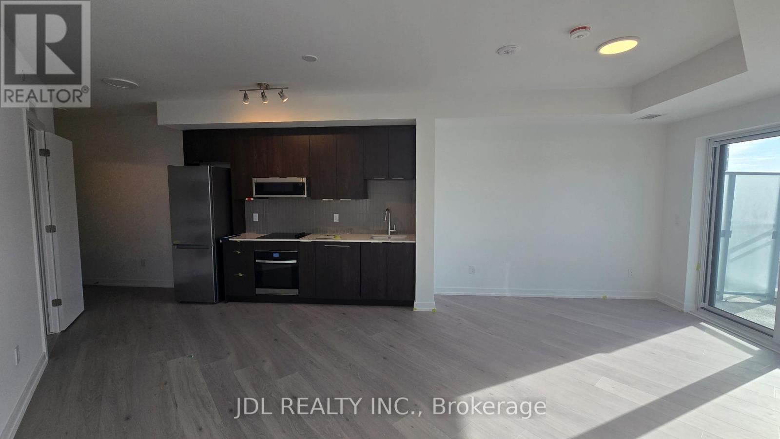 325 - 2501 Saw Whet Boulevard, Oakville, Ontario  L6M 5N2 - Photo 1 - W12772724