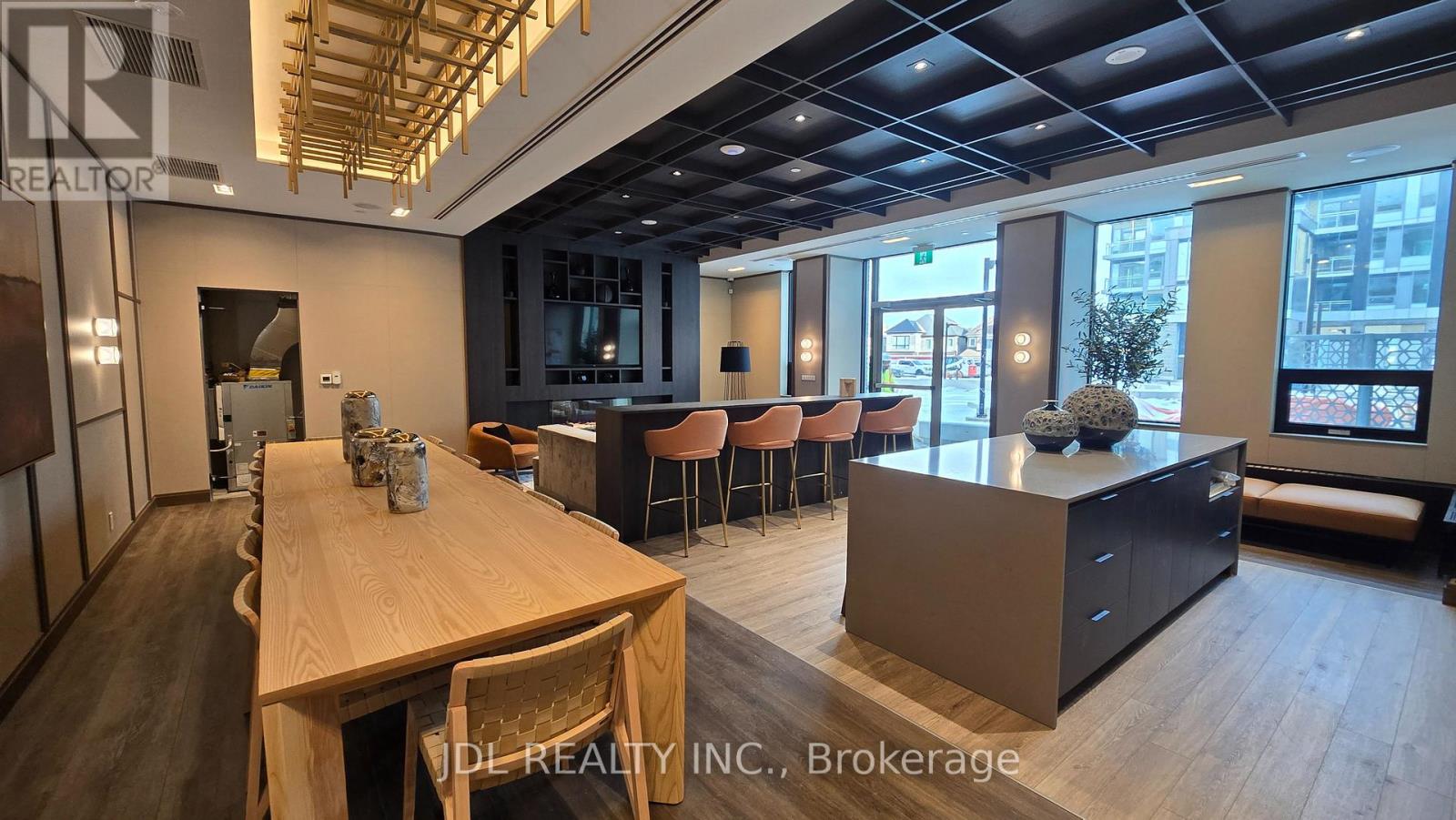 325 - 2501 Saw Whet Boulevard, Oakville, Ontario  L6M 5N2 - Photo 14 - W12772724