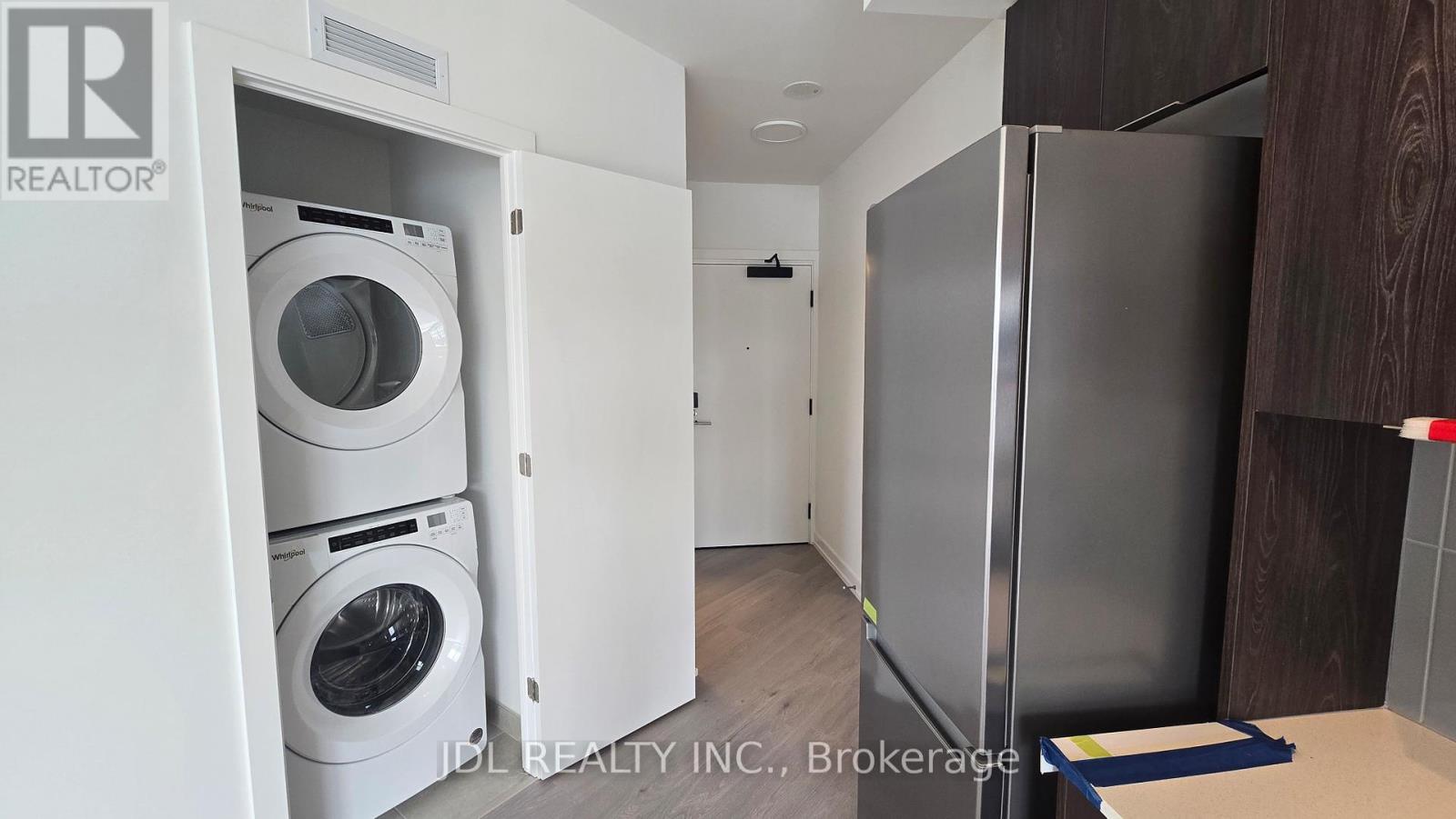 325 - 2501 Saw Whet Boulevard, Oakville, Ontario  L6M 5N2 - Photo 5 - W12772724