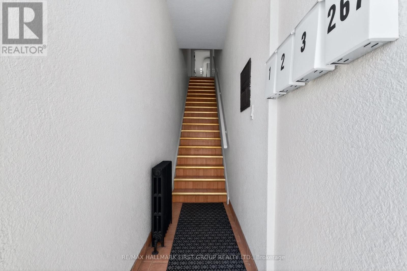 267 Lakeshore Road E, Mississauga, Ontario  L5G 1G8 - Photo 11 - W12772732