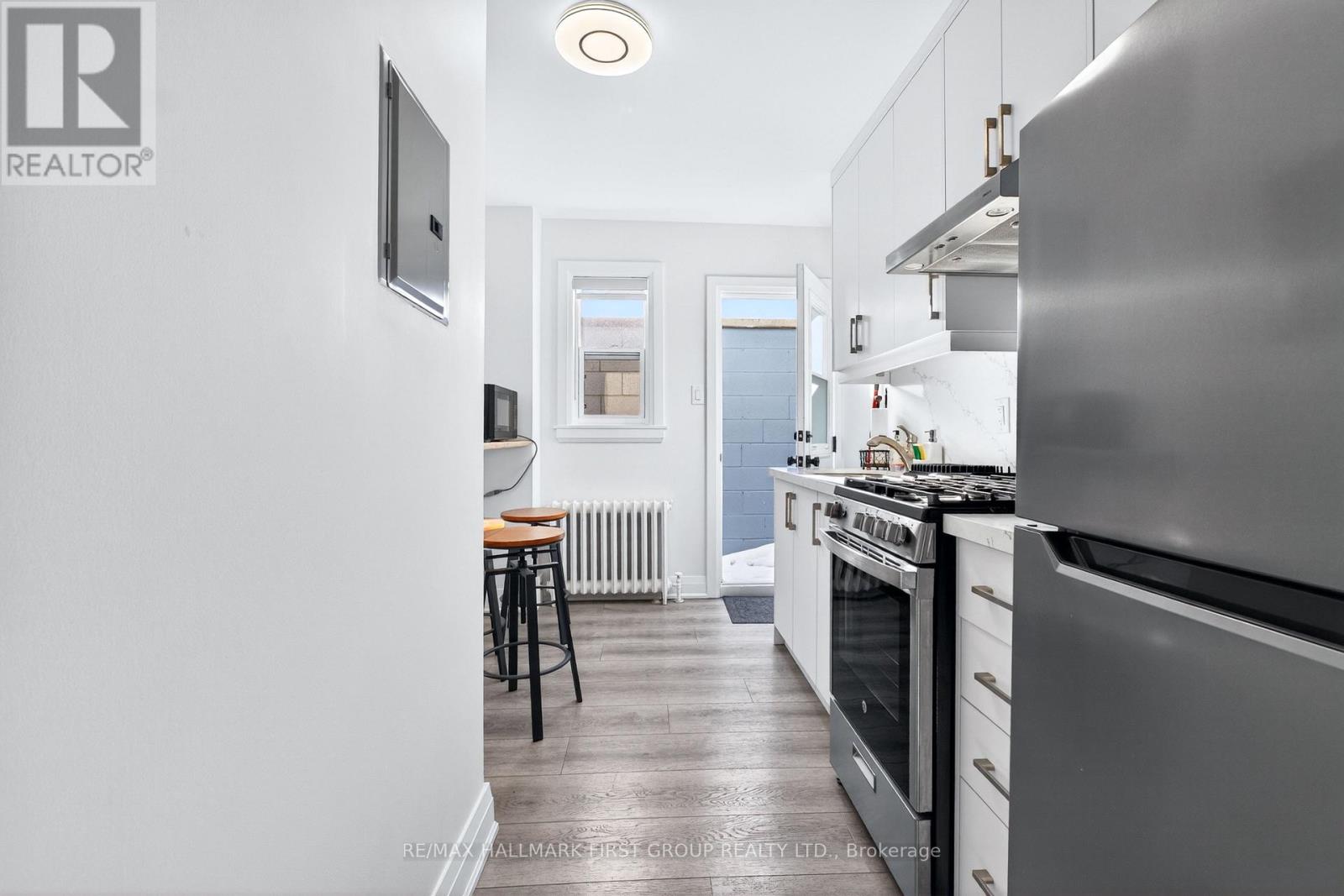 267 Lakeshore Road E, Mississauga, Ontario  L5G 1G8 - Photo 17 - W12772732