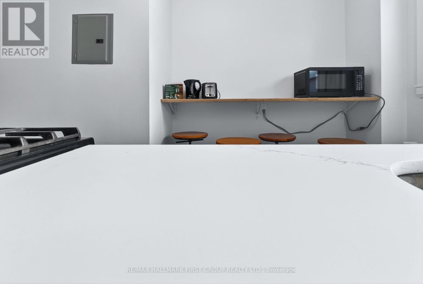 267 Lakeshore Road E, Mississauga, Ontario  L5G 1G8 - Photo 19 - W12772732