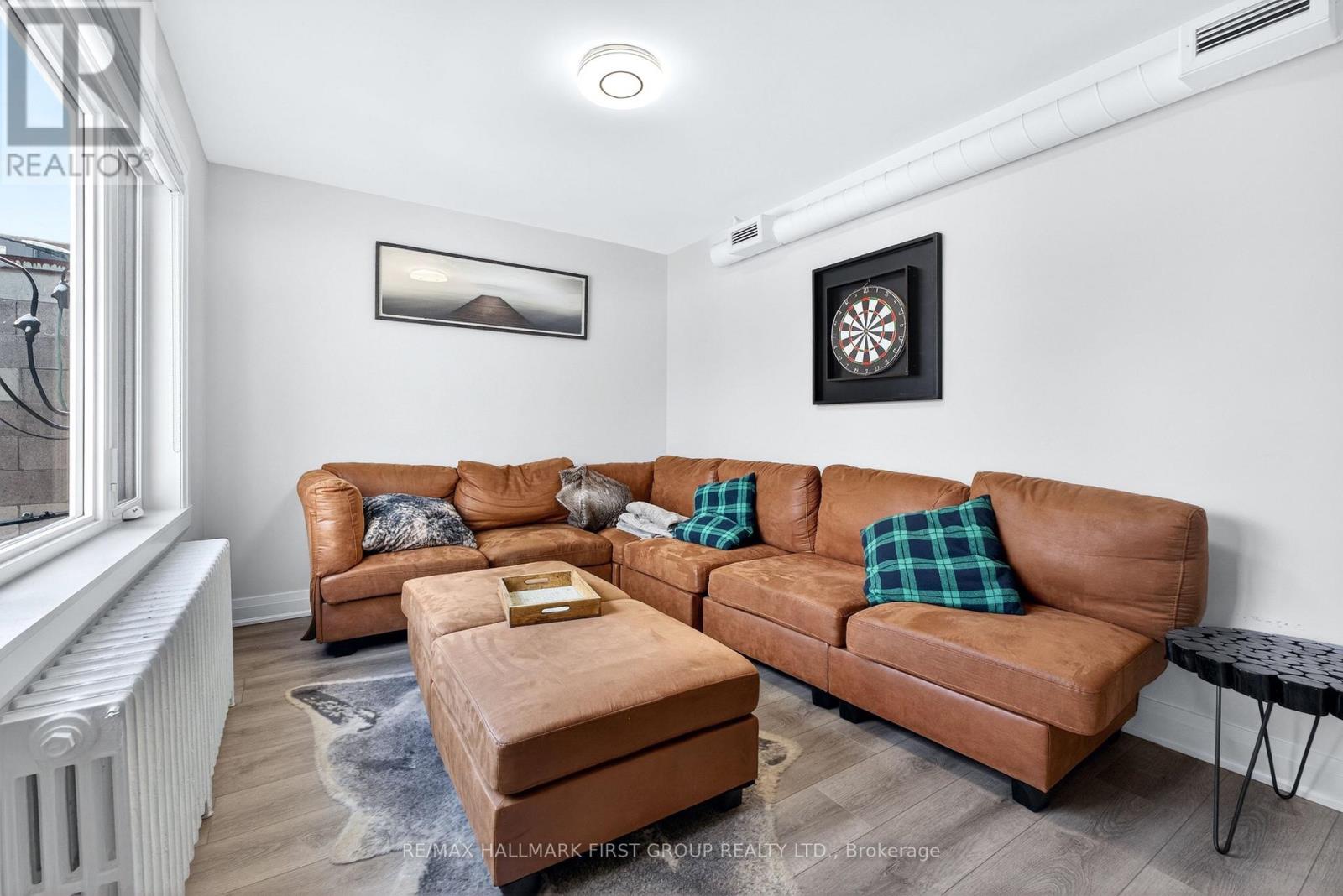 267 Lakeshore Road E, Mississauga, Ontario  L5G 1G8 - Photo 25 - W12772732