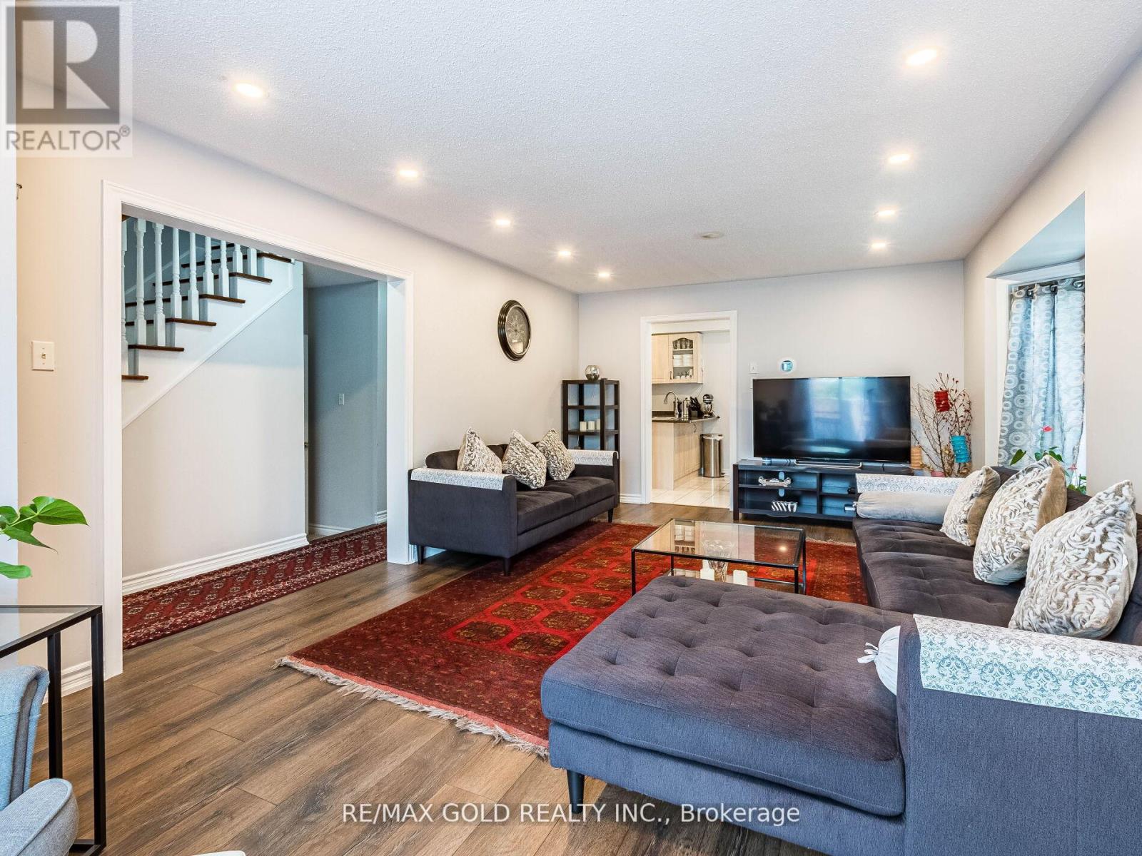 107 Clover Bloom Road, Brampton, Ontario  L6R 1S6 - Photo 11 - W12772768