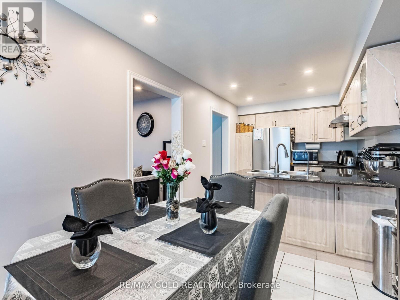 107 Clover Bloom Road, Brampton, Ontario  L6R 1S6 - Photo 16 - W12772768