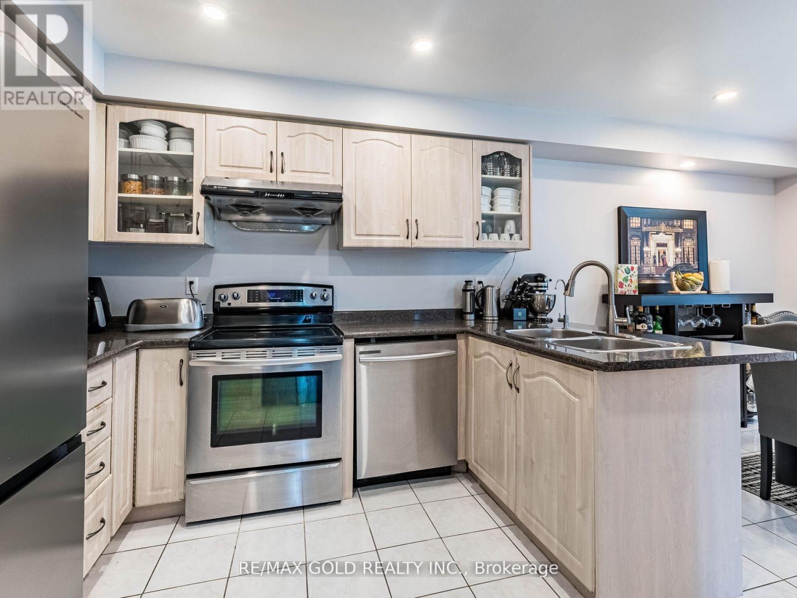 107 Clover Bloom Road, Brampton, Ontario  L6R 1S6 - Photo 21 - W12772768