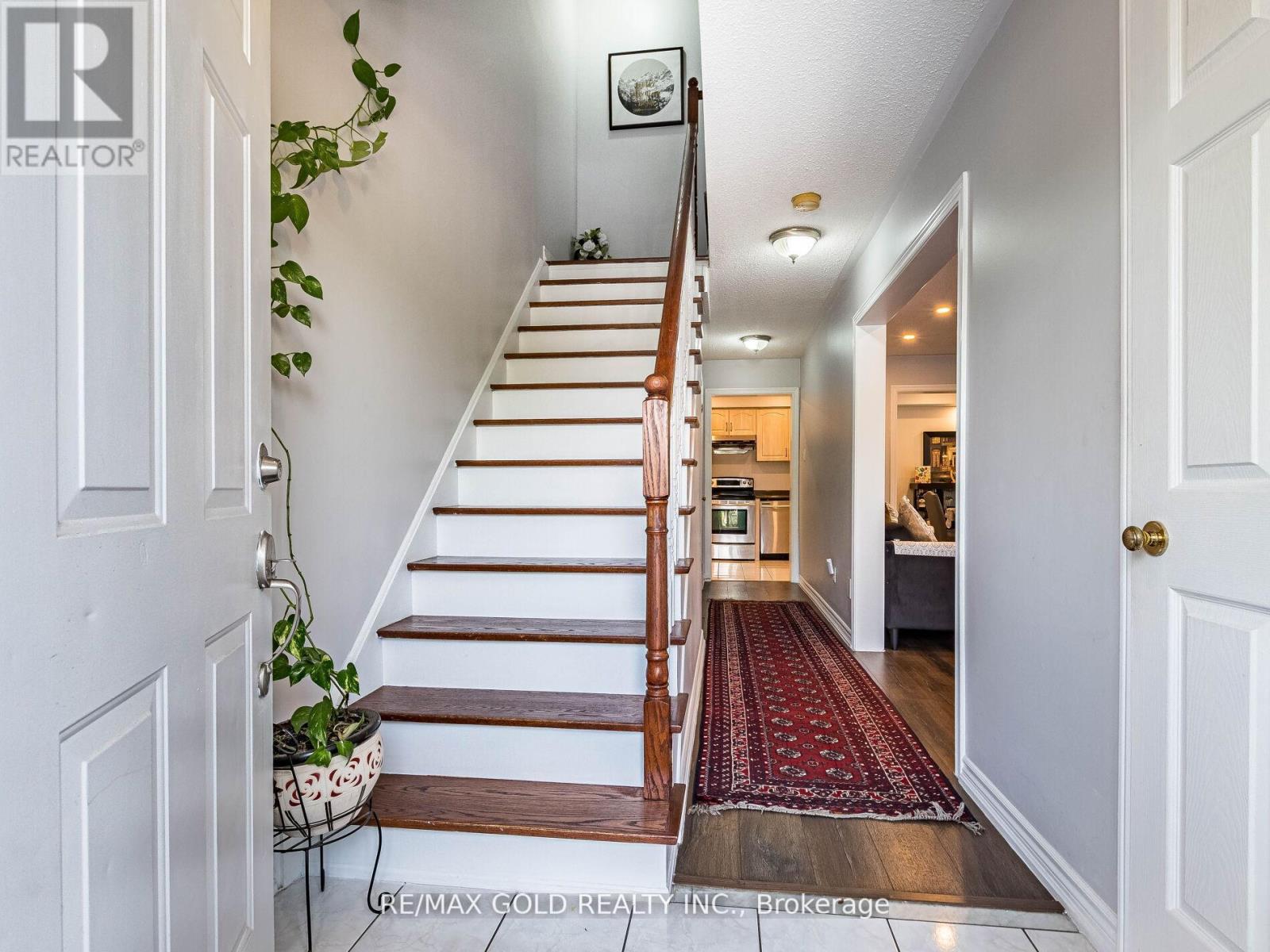 107 Clover Bloom Road, Brampton, Ontario  L6R 1S6 - Photo 7 - W12772768