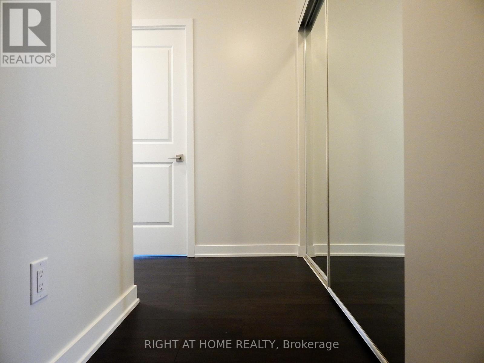 1803 - 4633 Glen Erin Drive, Mississauga, Ontario  L5M 0Y6 - Photo 8 - W12772770