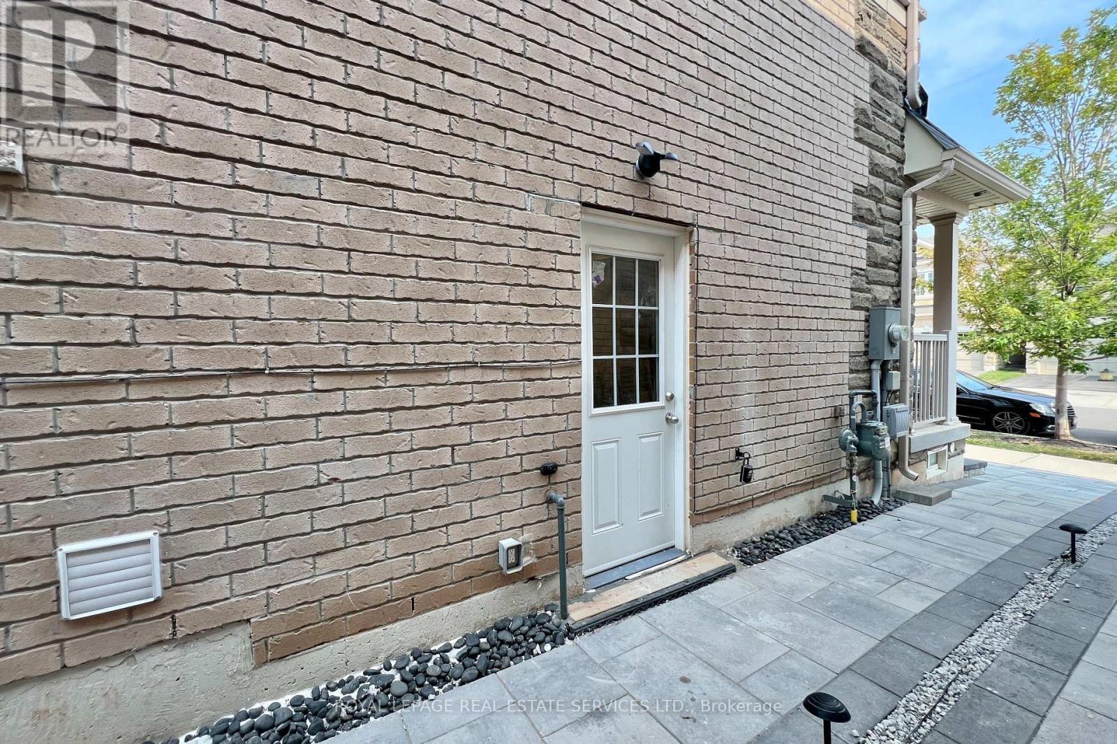 Bsmt - 411 Grindstone Trail, Oakville, Ontario  L6H 0S1 - Photo 4 - W12772816