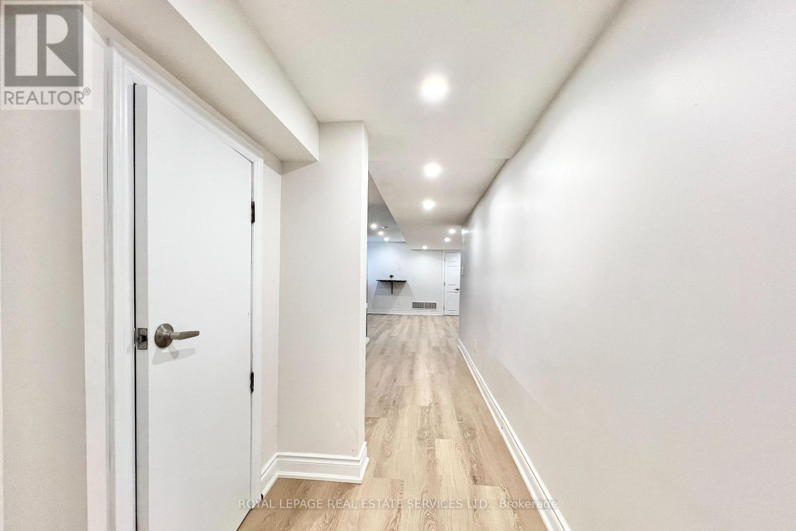 Bsmt - 411 Grindstone Trail, Oakville, Ontario  L6H 0S1 - Photo 7 - W12772816