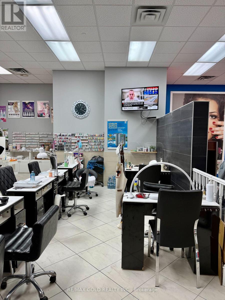 65 - 280 Guelph Street, Halton Hills, Ontario  L7G 4B1 - Photo 4 - W12772846