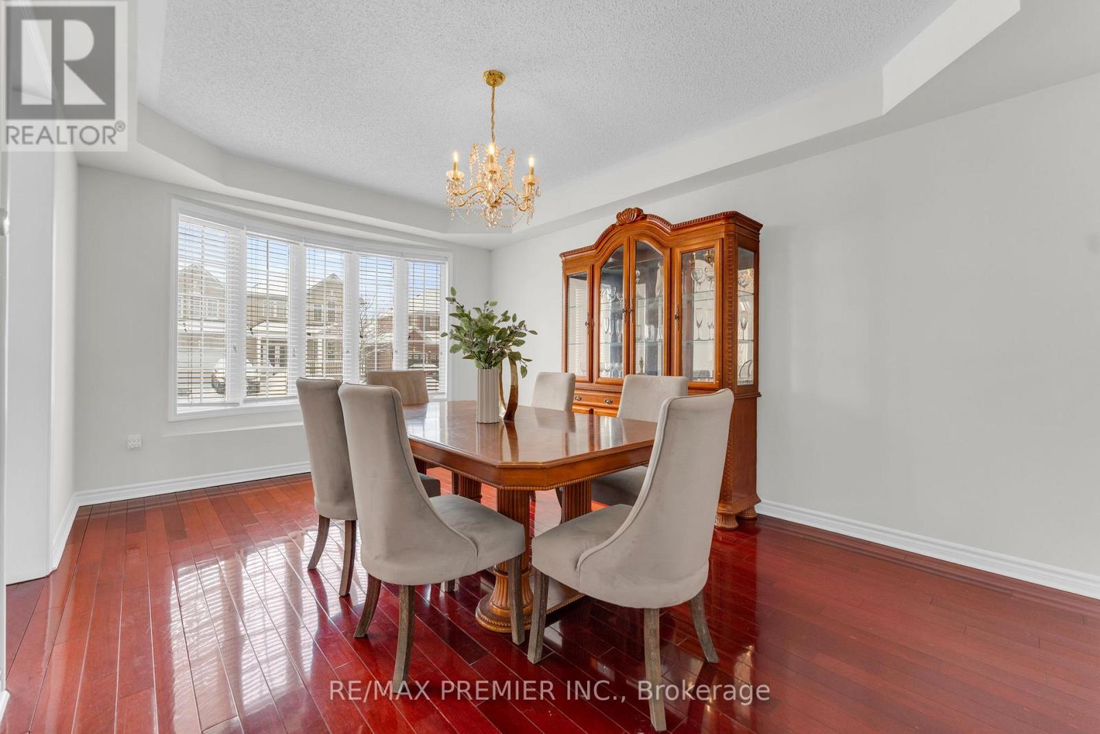 10 Pali Drive, Brampton, Ontario  L6P 1G3 - Photo 3 - W12772848