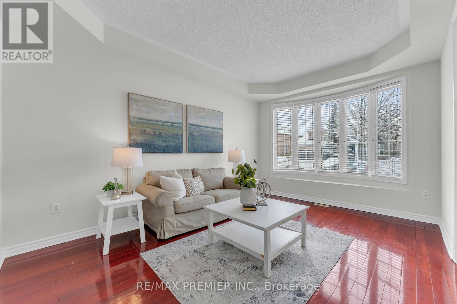 10 Pali Drive, Brampton, Ontario  L6P 1G3 - Photo 4 - W12772848