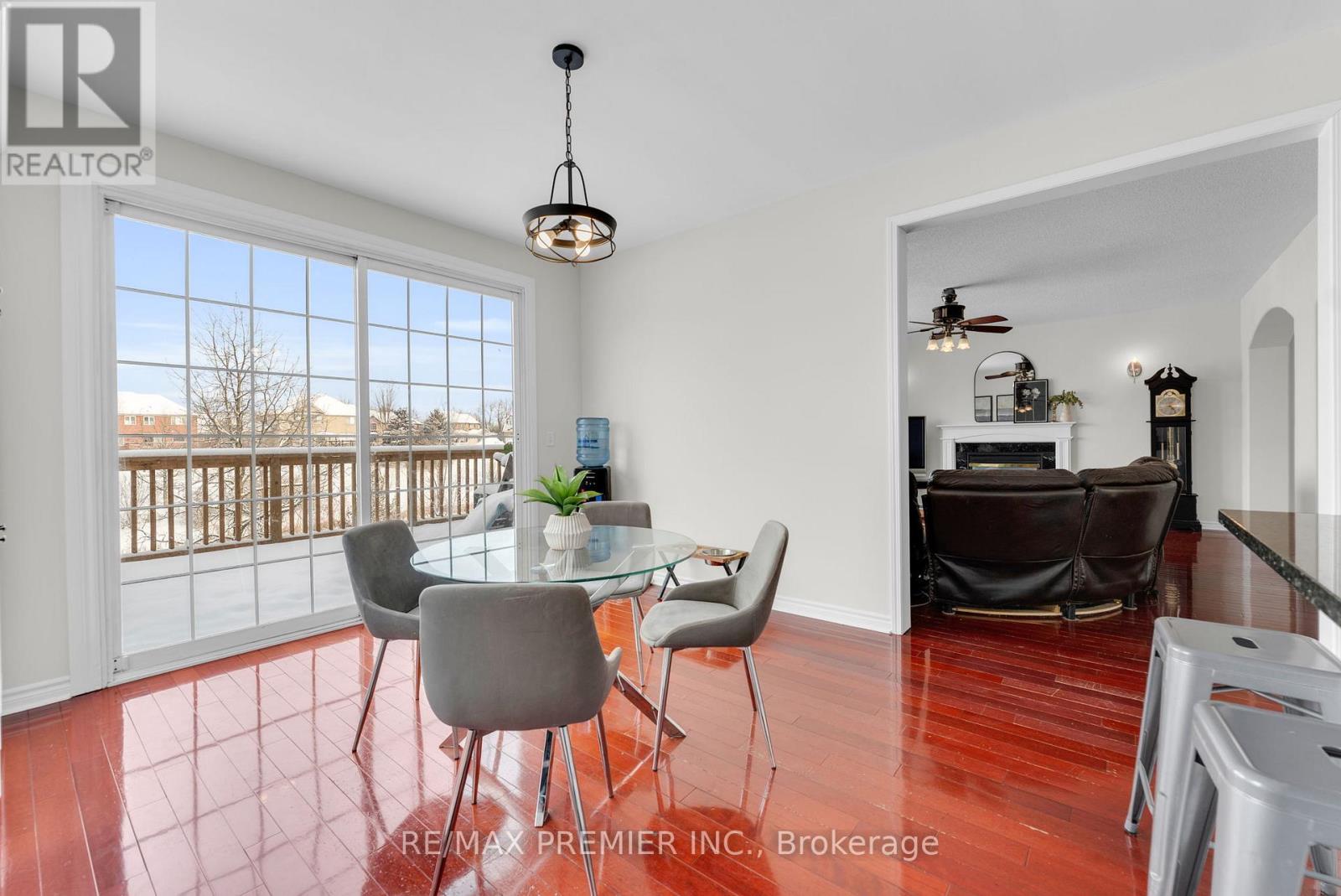 10 Pali Drive, Brampton, Ontario  L6P 1G3 - Photo 9 - W12772848