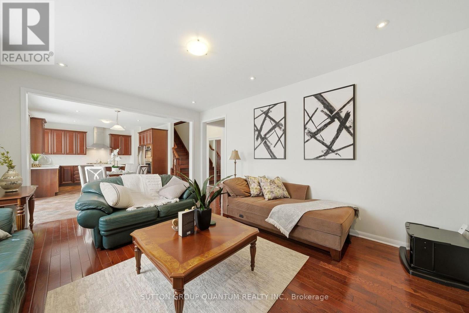 866 Cousens Terrace, Milton, Ontario  L9T 0E3 - Photo 4 - W12772866