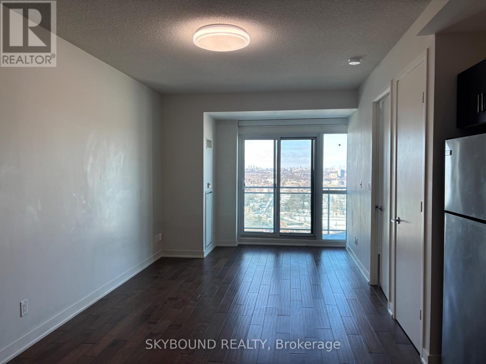 2723 - 165 Legion Road N, Toronto, Ontario  M8Y 0B3 - Photo 14 - W12772890