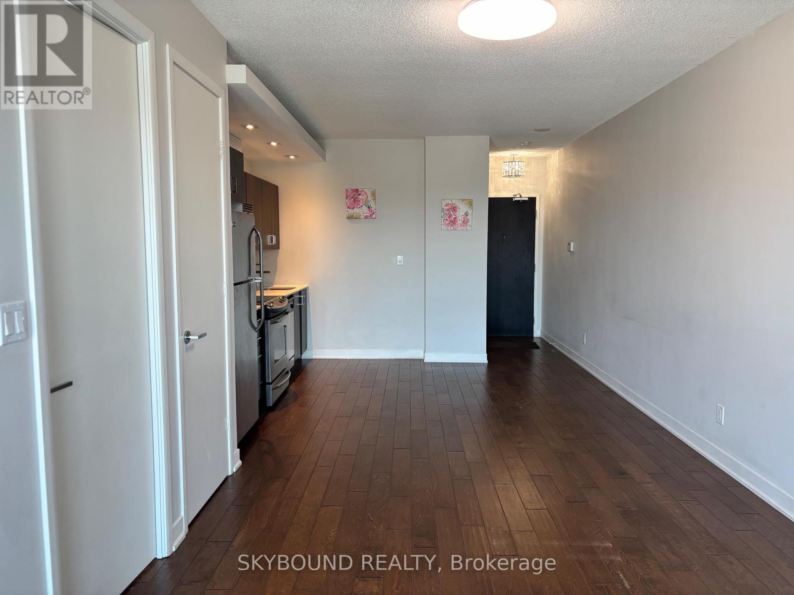 2723 - 165 Legion Road N, Toronto, Ontario  M8Y 0B3 - Photo 19 - W12772890