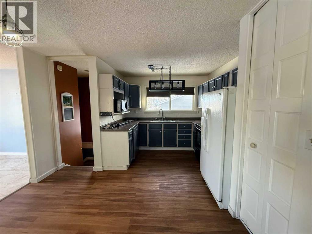 222 Eagle Road N, Lethbridge, Alberta  T1H 4S6 - Photo 6 - A2272797