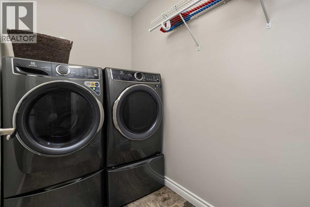 6313 Erickson Drive, Camrose, Alberta  T4V 3K1 - Photo 14 - A2279513