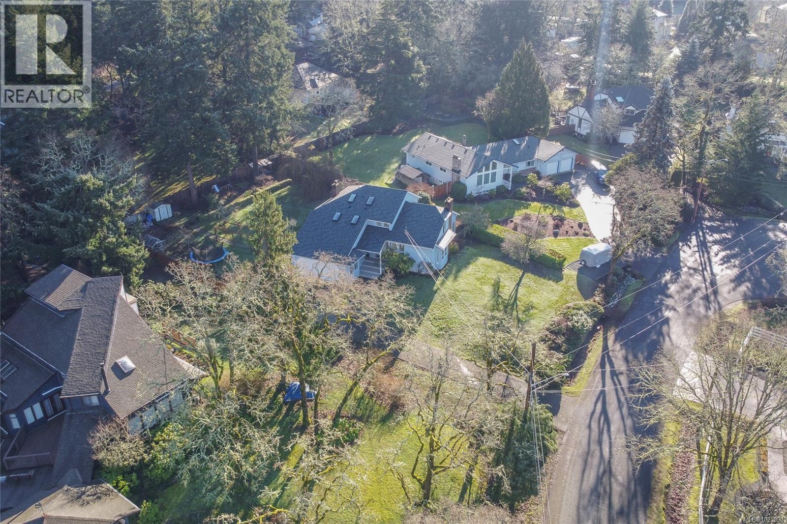 6431 Abbey Rd, Duncan, British Columbia  V9L 5S1 - Photo 2 - 1025090