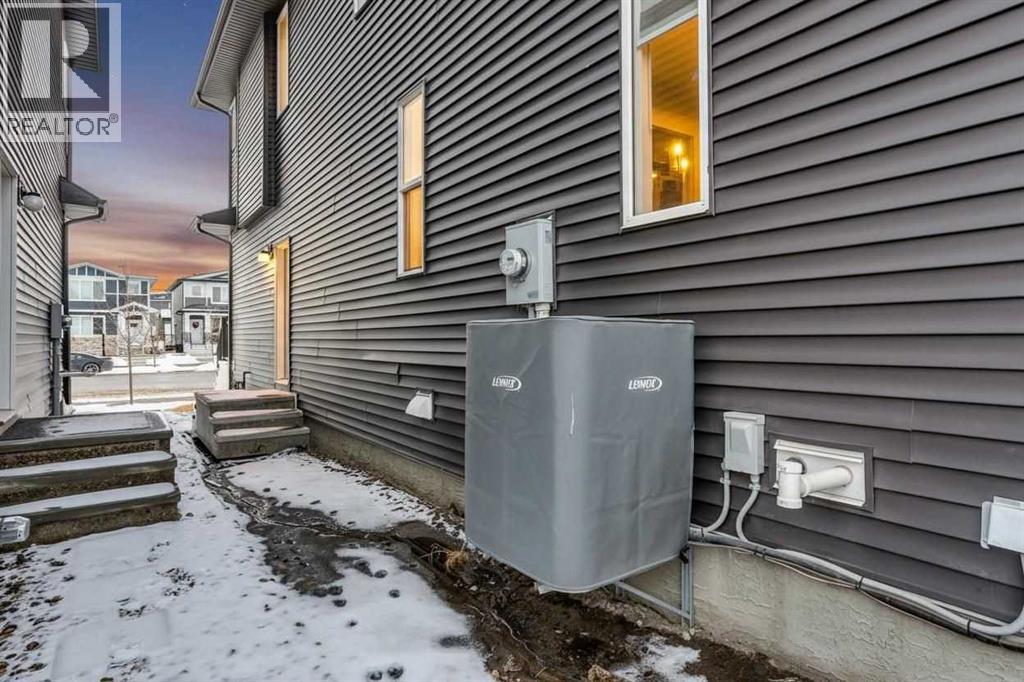 16 Creekstone Drive Sw, Calgary, Alberta  T2X 4Z5 - Photo 35 - A2281800