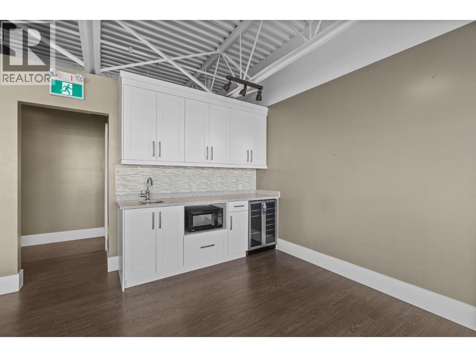 Listing Picture 5 of 14 : 113 12520 HORSESHOE WAY, Richmond / 烈治文 - 魯藝地產 Yvonne Lu Group - MLS Medallion Club Member