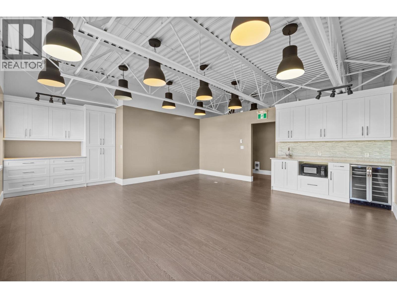 Listing Picture 4 of 14 : 113 12520 HORSESHOE WAY, Richmond / 烈治文 - 魯藝地產 Yvonne Lu Group - MLS Medallion Club Member