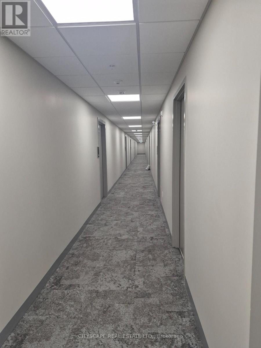 424 - 1100 Lackner Place, Kitchener, Ontario  N2A 0M1 - Photo 3 - X12772710