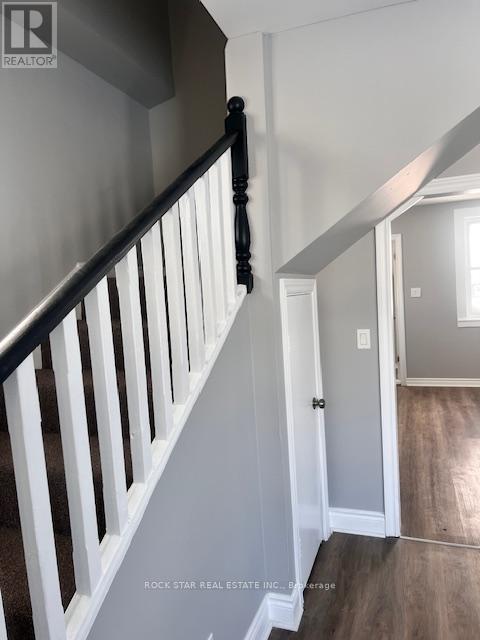 73 Oakwood Street, Port Colborne, Ontario  L3K 5G1 - Photo 4 - X12772726