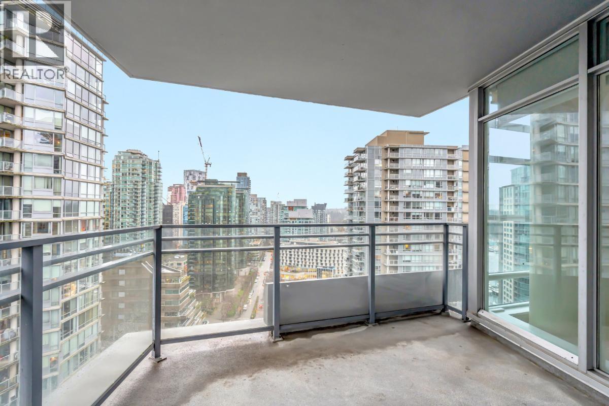Listing Picture 23 of 26 : 2305 1205 W HASTINGS STREET, Vancouver / 溫哥華 - 魯藝地產 Yvonne Lu Group - MLS Medallion Club Member