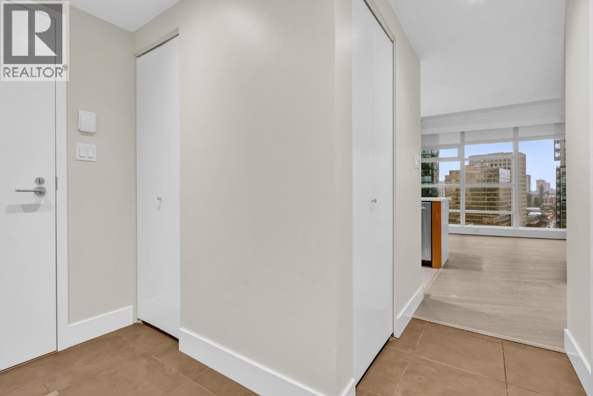 Listing Picture 8 of 26 : 2305 1205 W HASTINGS STREET, Vancouver / 溫哥華 - 魯藝地產 Yvonne Lu Group - MLS Medallion Club Member