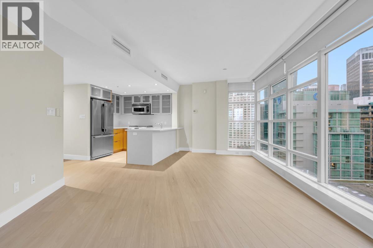 Listing Picture 16 of 26 : 2305 1205 W HASTINGS STREET, Vancouver / 溫哥華 - 魯藝地產 Yvonne Lu Group - MLS Medallion Club Member