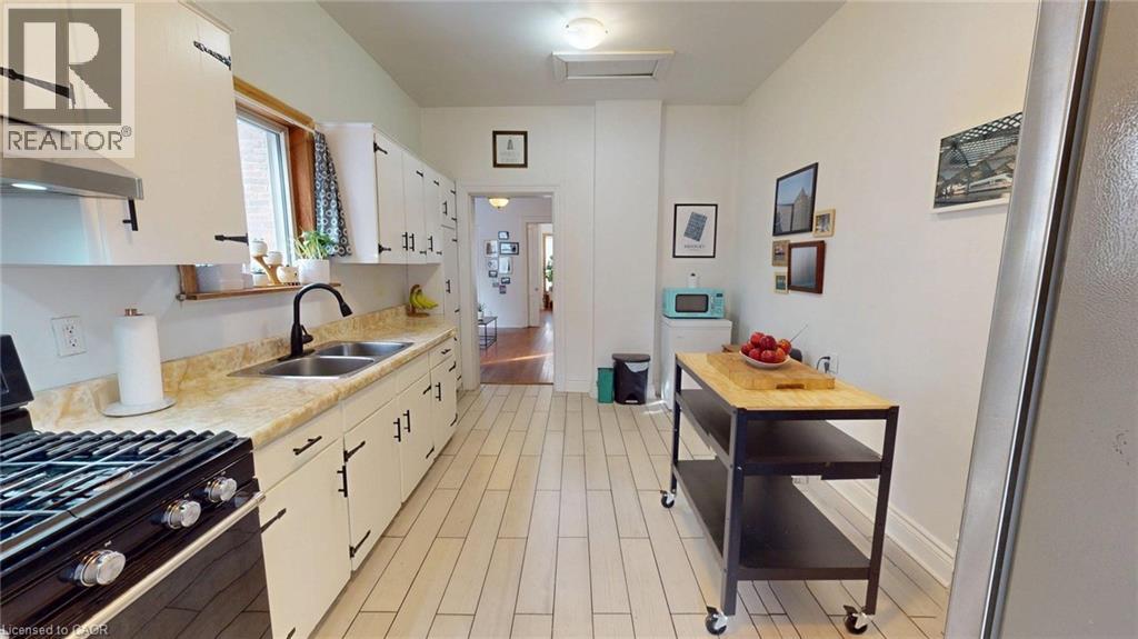 132 Ferguson Avenue N, Hamilton, Ontario  L8R 1L7 - Photo 7 - 40800414