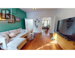 132 FERGUSON Avenue N, Hamilton, Ontario