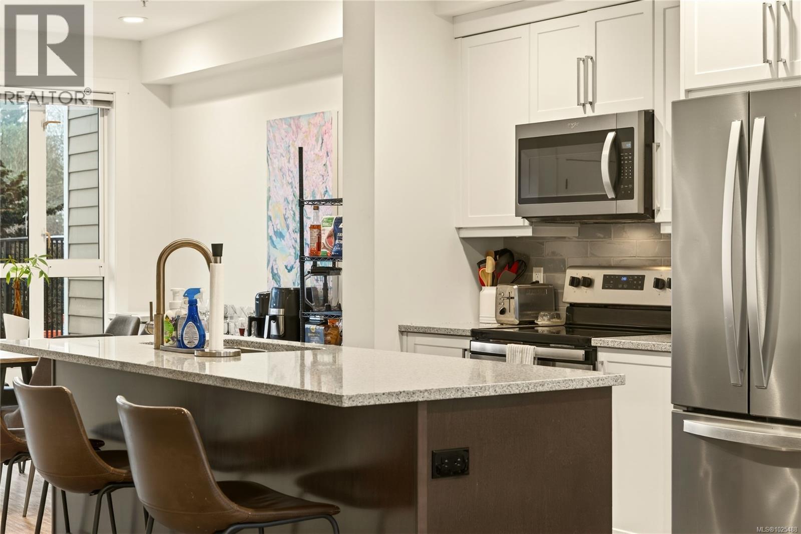 106 308 Hillcrest Ave, Nanaimo, British Columbia  V9R 6G6 - Photo 4 - 1025488