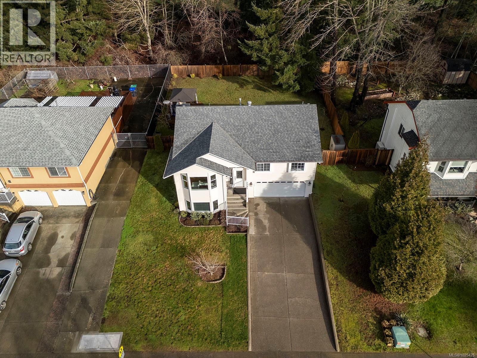 2392 Valley View Dr, Courtenay, British Columbia  V9N 8S5 - Photo 5 - 1025425