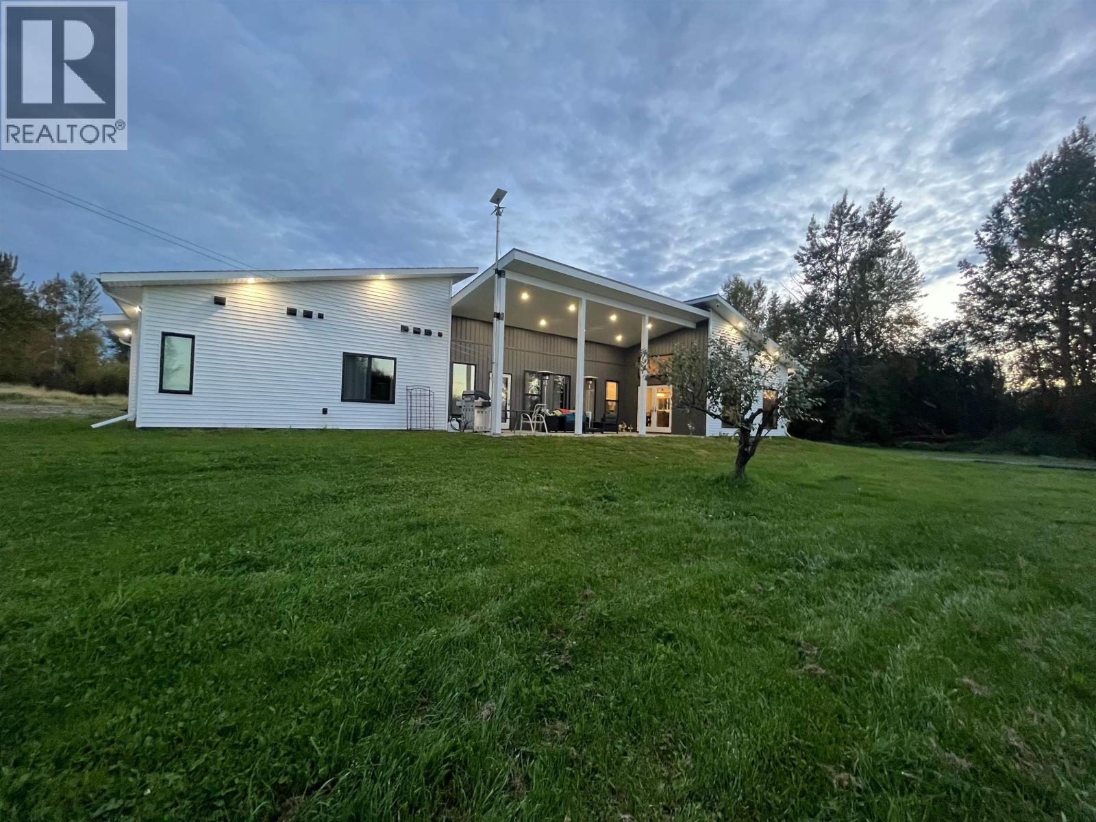 11900 Six Mile Lake Road, Prince George, British Columbia  V2N 6V4 - Photo 9 - R3088017