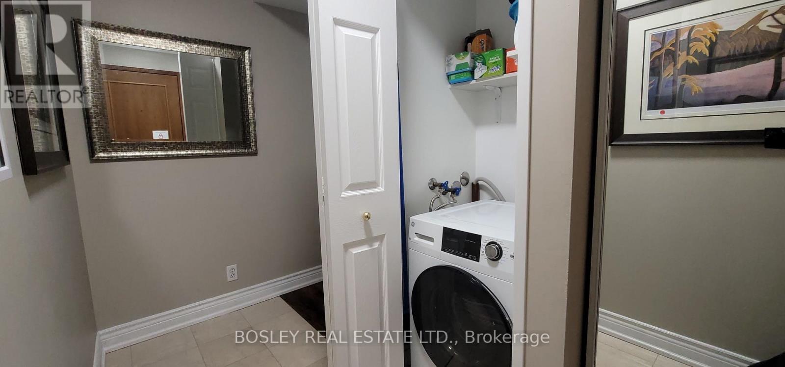 1711 - 8 Lee Centre Drive, Toronto (Woburn), Ontario  M1H 3H8 - Photo 7 - E12666318