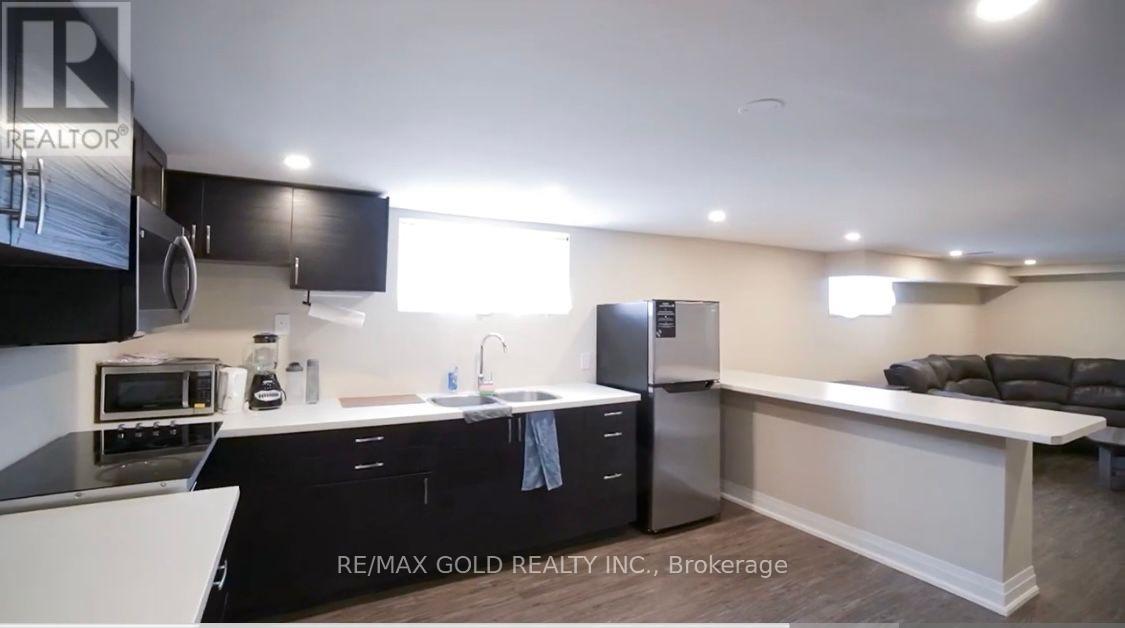 580 Gibb Street, Oshawa (Vanier), Ontario  L1J 1Z5 - Photo 12 - E12765294