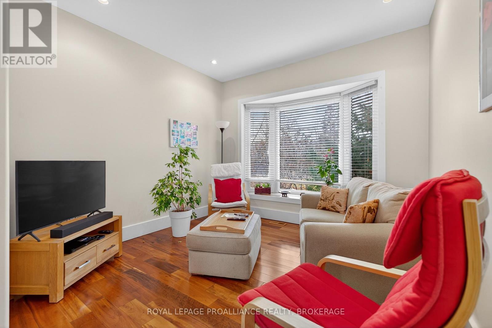 1682 Jackson Boulevard, Kingston, Ontario  K7L 4V1 - Photo 14 - X12695724