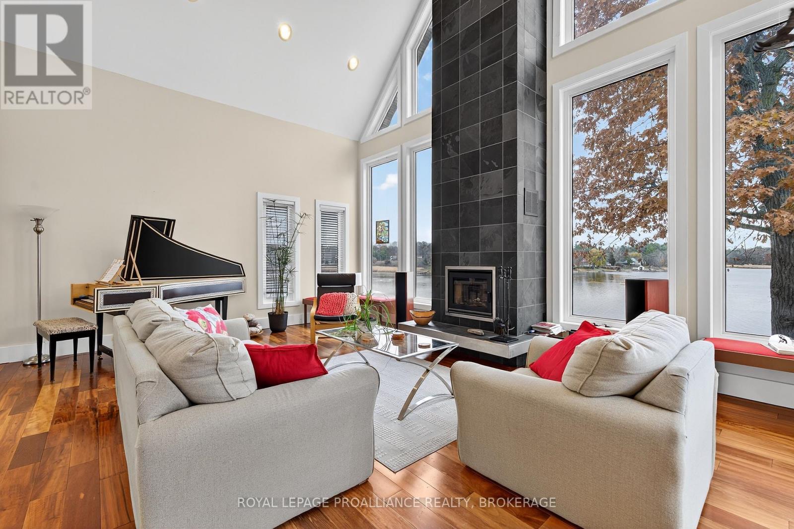 1682 Jackson Boulevard, Kingston, Ontario  K7L 4V1 - Photo 8 - X12695724