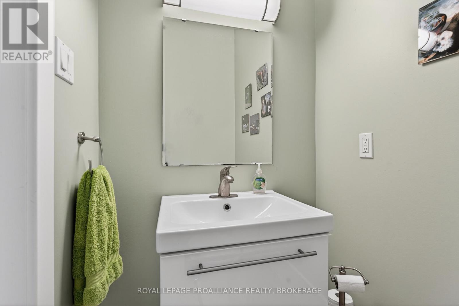 1682 Jackson Boulevard, Kingston, Ontario  K7L 4V1 - Photo 6 - X12695724