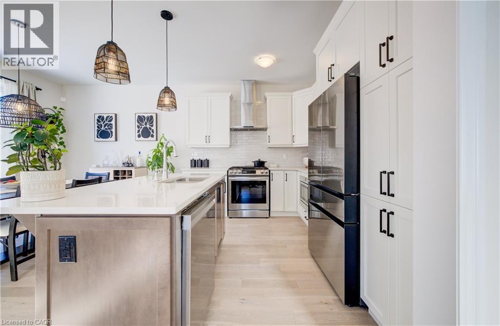 277 Forestwalk Street, Kitchener, Ontario  N2R 0T2 - Photo 17 - 40803857