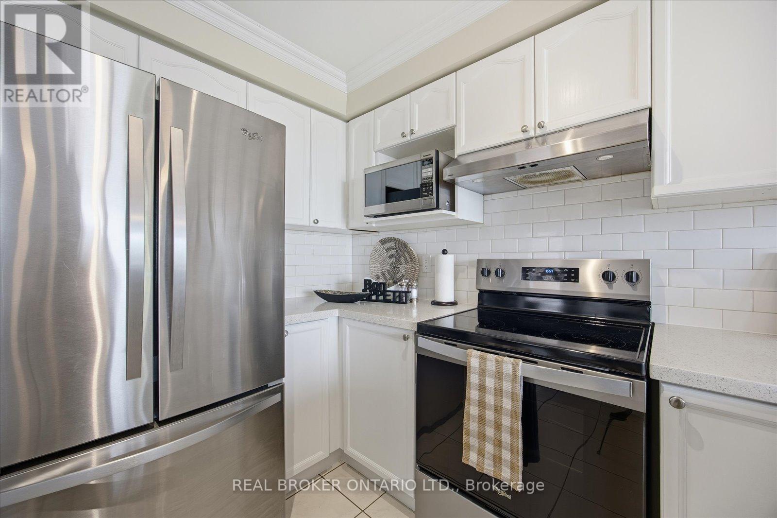 61 Aster Crescent, Whitby, Ontario  L1M 1J8 - Photo 12 - E12772938