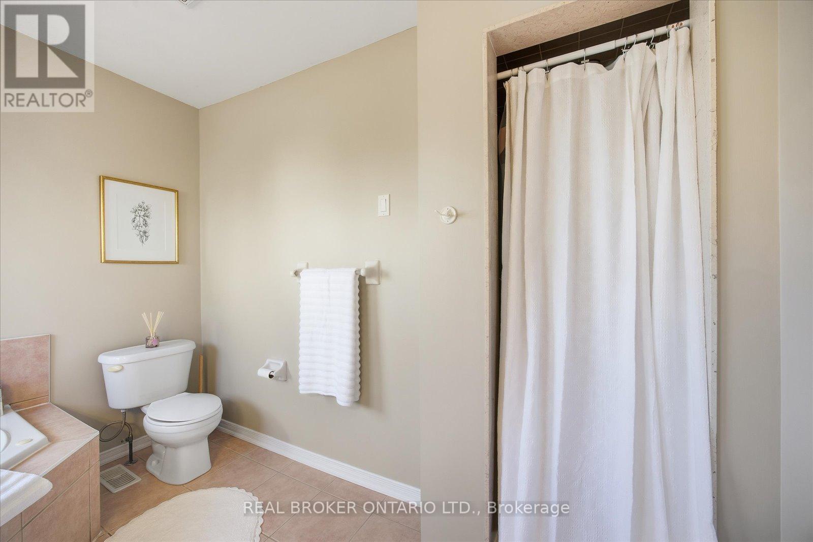 61 Aster Crescent, Whitby, Ontario  L1M 1J8 - Photo 26 - E12772938