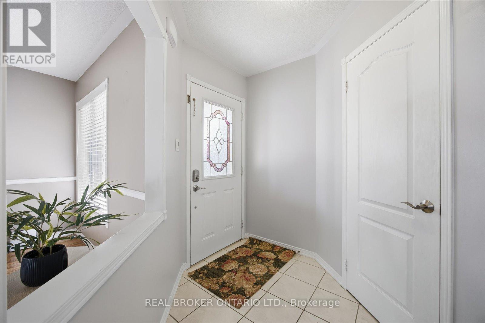 61 Aster Crescent, Whitby, Ontario  L1M 1J8 - Photo 3 - E12772938